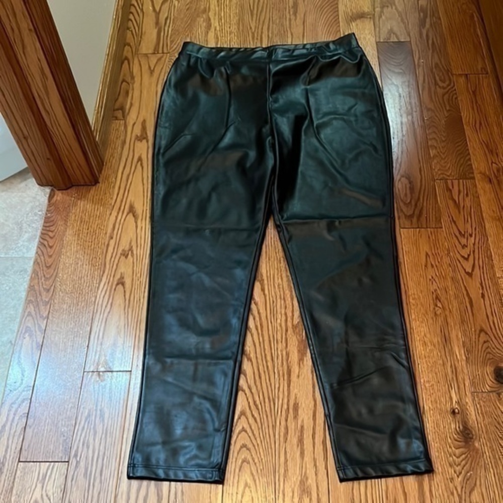 Women’s XXL Pant fits like a 16/18